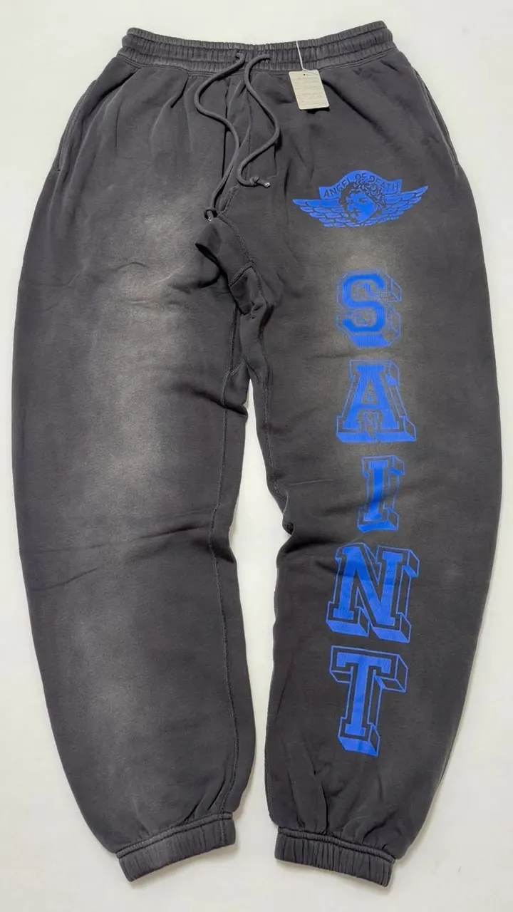 SAINT Mxxxxxx SWEAT PANTS/ANGEL/BLK Blue Angel Reborn Sweatpants Washed black S-XL Assute dyeing Sprayed on the whole piece to fade Wormhole destruction treatment Heavy fermentation washing to create NEW VINTAGE texture Factory four-needle and six-thread workmanship No bone seams More comfortable to wear Genuine grade crack printing/correct accessories